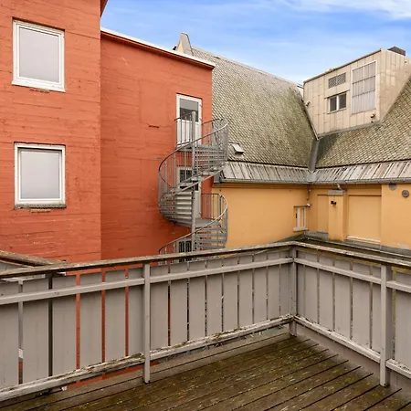 Enter Amalie Tromsø