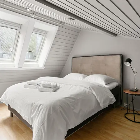 Enter Amalie Lejlighedshotel 4*