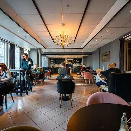 Enter Amalie 4*