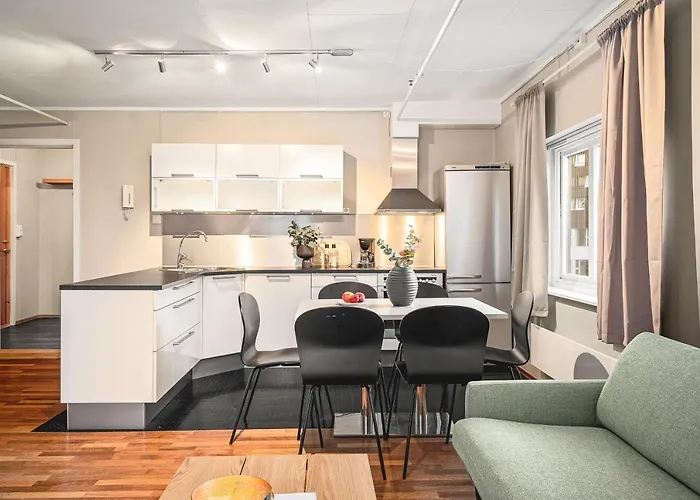 Enter Amalie טרומסה